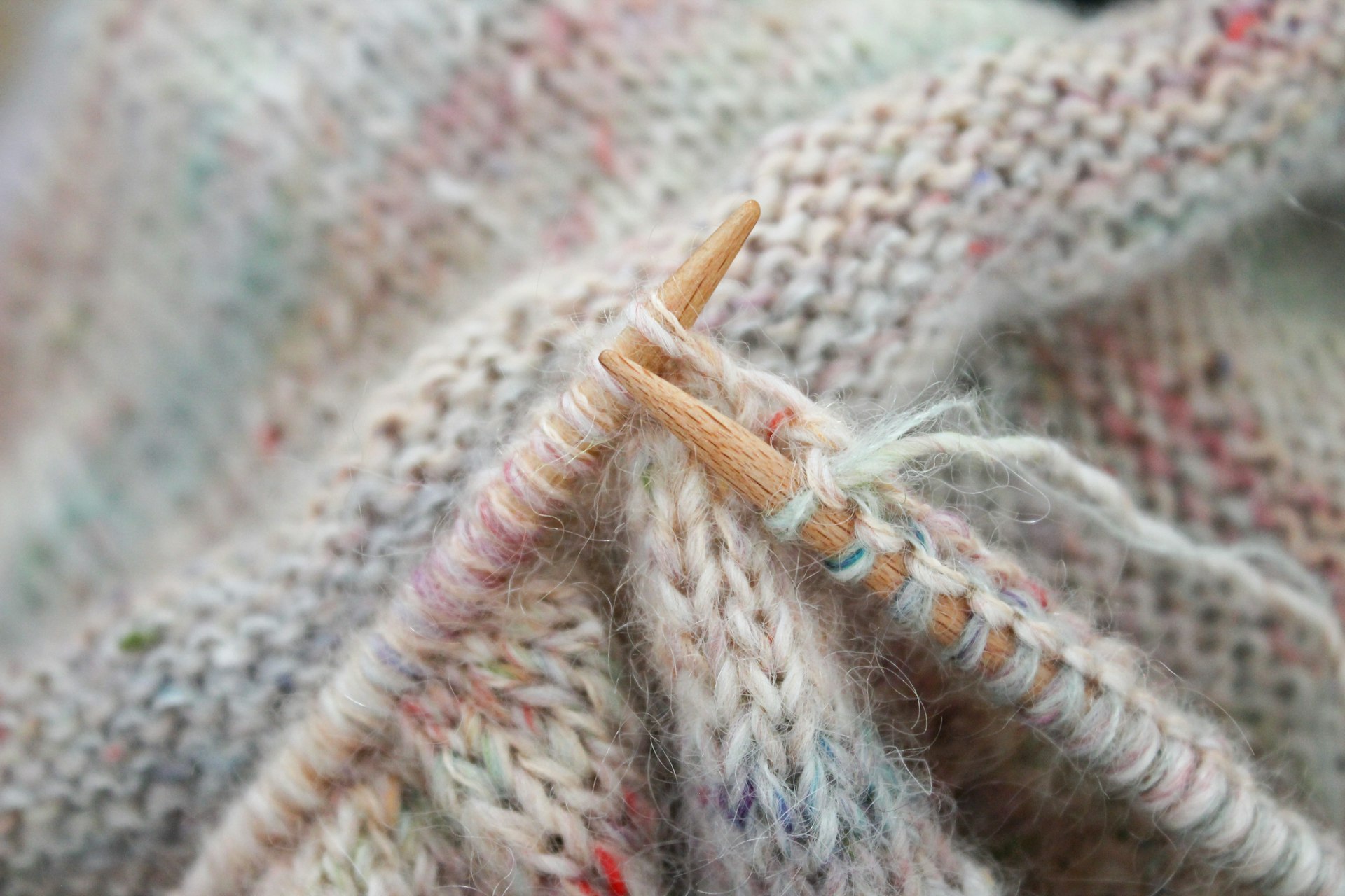 Mindful Knitting Patterns: A Pathway to Stress Relief and Well-Being